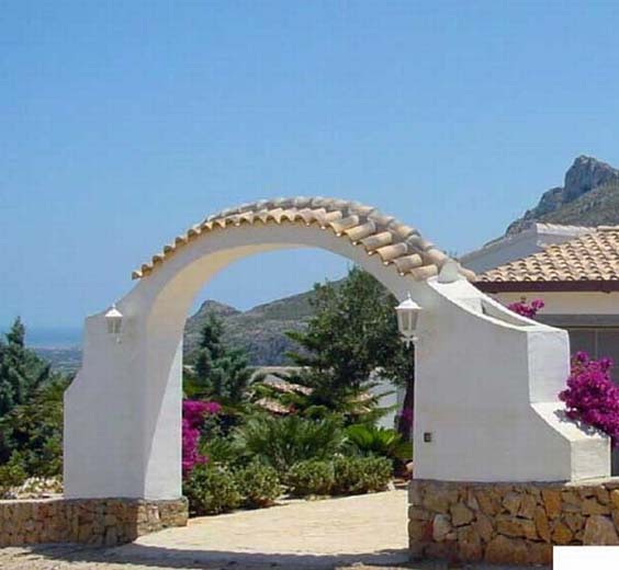Arch-with-mountain-backdrop