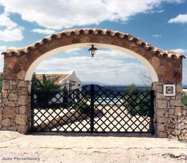 entrance1